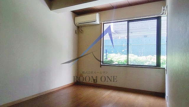 ビラ・アイオイの居間・リビング|洋室のお部屋です。