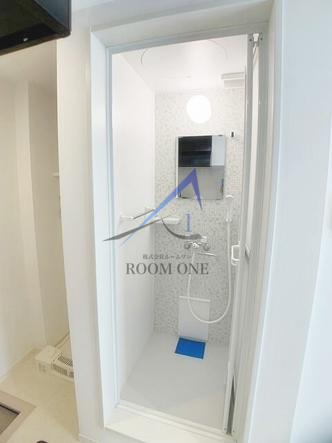 プチハウス２の浴室|シャワールームです。