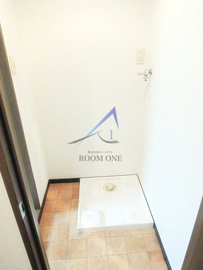 レセット髙橋ビルⅡの設備|洗濯機置き場です。