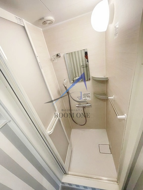 Ｇｌａｎｚ東新宿　の浴室|シャワールームです。