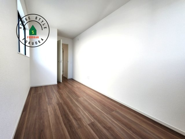 福岡市西区愛宕浜第1-3棟（2号棟）　の子供部屋|穏やかな光が差し込む室内には、穏やかな時間が流れます。