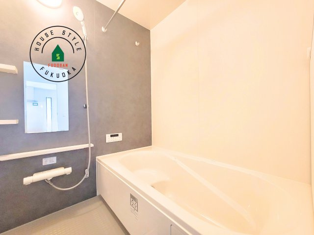 福岡市博多区浦田2丁目第1-1棟（1号棟）　の内観：施工例|1日の疲れを癒してくれる広々バスルーム。雨の日のお洗濯にも大活躍な浴室乾燥機付です！