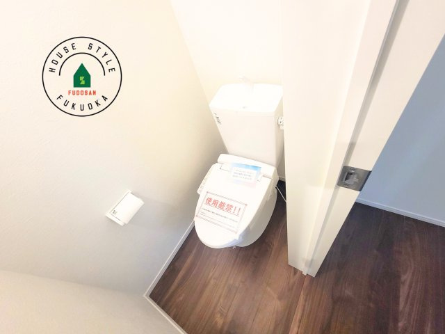 福岡市博多区浦田2丁目第1-1棟（1号棟）　の内観：施工例|温水洗浄便座を完備しております。2ヶ所にトイレがあるのは朝の慌ただしい時間も安心です。