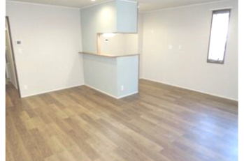 フィカーサ　いちょうの木の居間・リビング