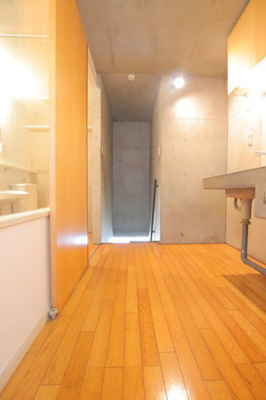 【玄関】 | ワダフラット