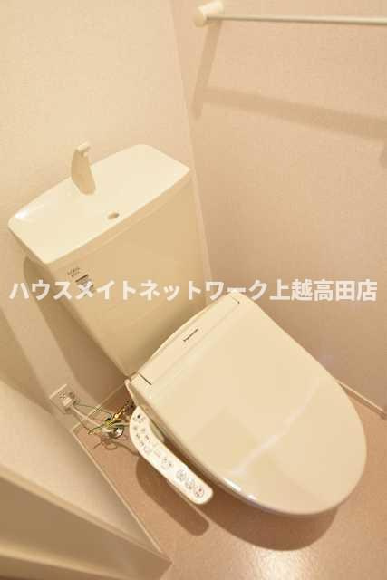 カリーノＢのトイレ|温水洗浄暖房便座