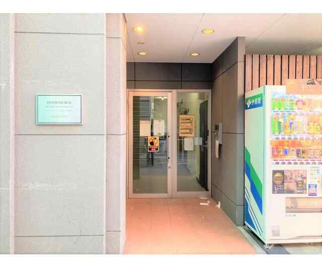 ダイヤモンドビル東日本橋第三のエントランス
