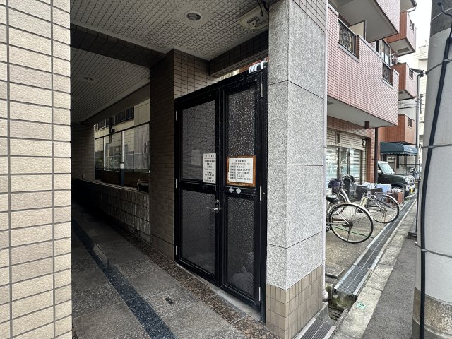 カルムⅣのエントランス