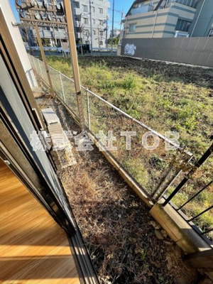 【バルコニー】 | LCN上高井戸 | 雨戸付