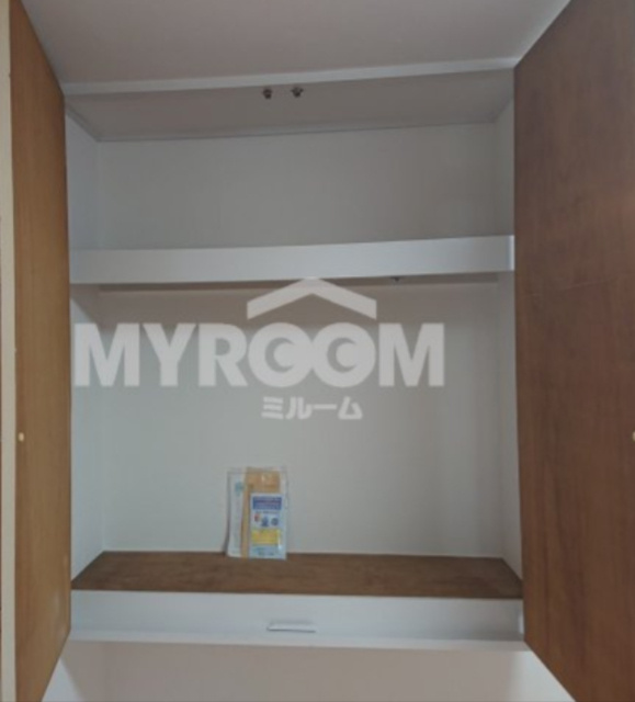 カーサ羽沢の収納|上部収納（同一仕様写真）