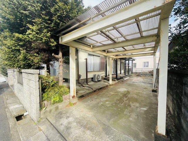 幸手市千塚戸建の駐車場