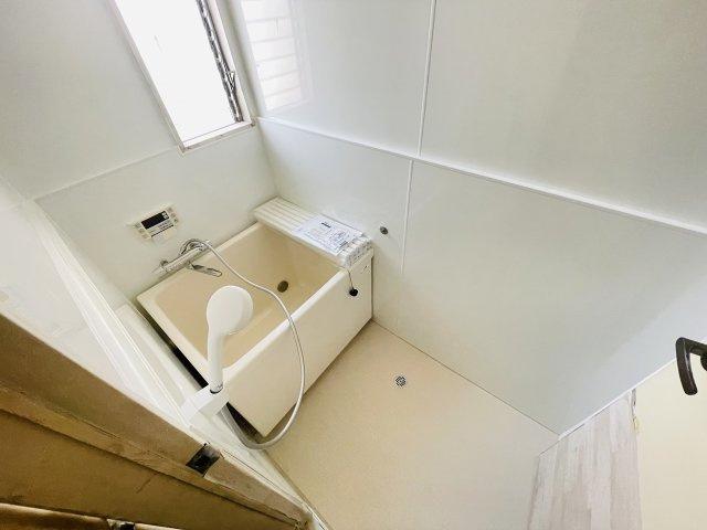 幸手市千塚戸建の浴室