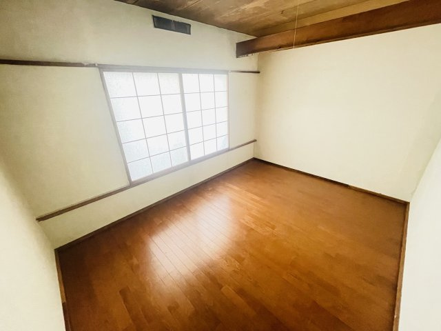 幸手市千塚戸建の居間・リビング