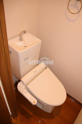 【トイレ】 | アーバンプレイス新江古田 | 温水洗浄機能付トイレ☆（同一仕様写真）