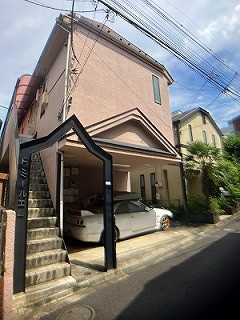 ドミールエムの外観