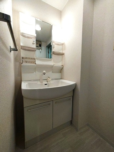 グリーンハイツ新道の洗面所|洗面台