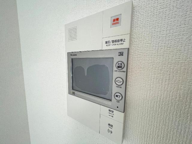 グランエッセの内装|カメラ付インターホン