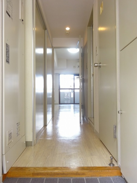 パークステージ亀戸北の玄関