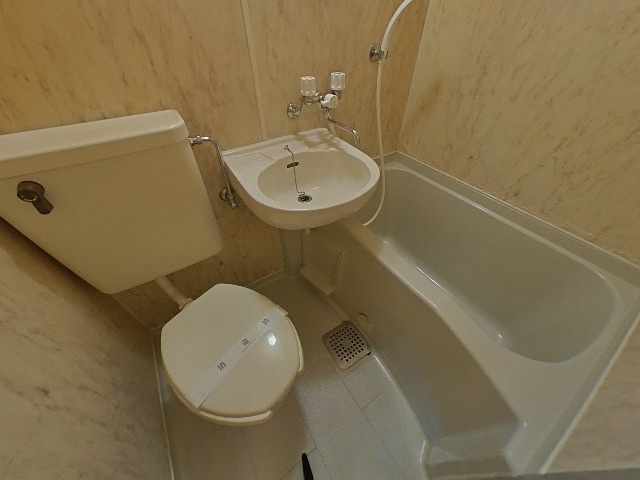 第２北條ビルの浴室