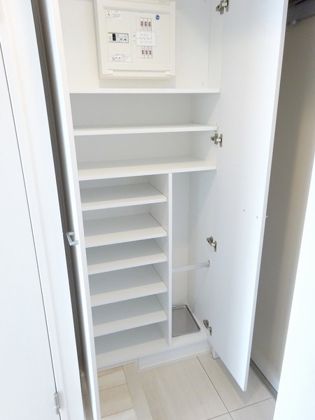 ザ・レジデンス・オブ・トーキョーＳＲ２０の収納