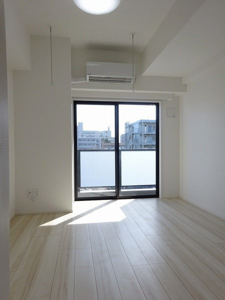 ザ・レジデンス・オブ・トーキョーＳＲ２０の居間・リビング