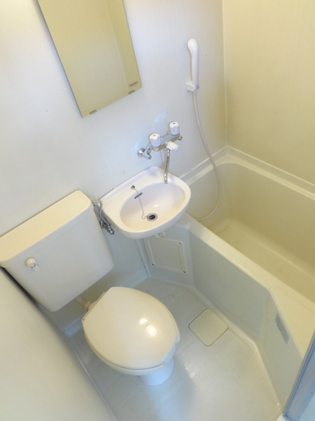 メインステージ大森町駅前の浴室