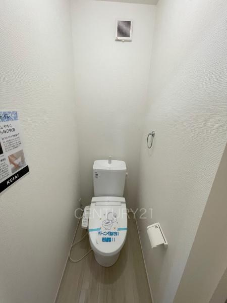 前橋市東善町１期２号棟のトイレ|温水シャワー洗浄機能付きです。