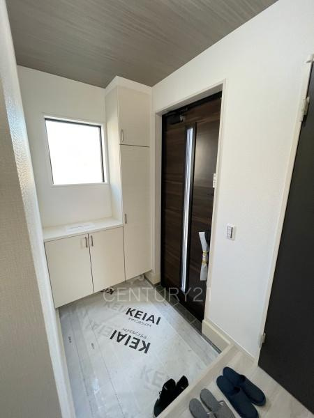 前橋市東善町１期２号棟の玄関|シューズボックス付きの玄関です。