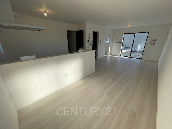 前橋市東善町１期２号棟の居間・リビング|ダイニングテーブルスペース