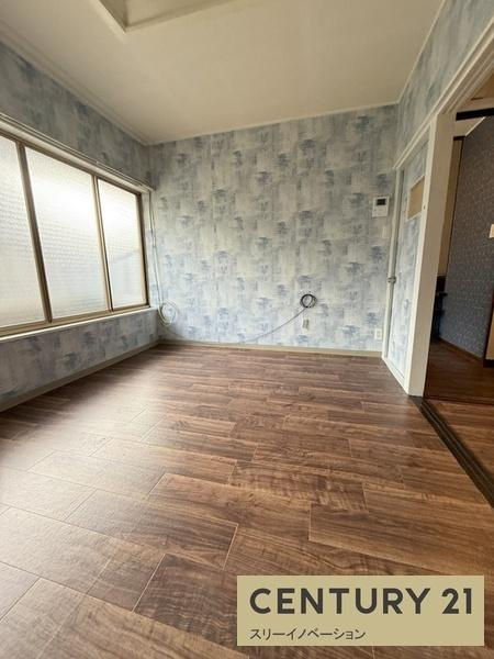 鶴町1丁目貸家の洋室|★きれいな内装です！★