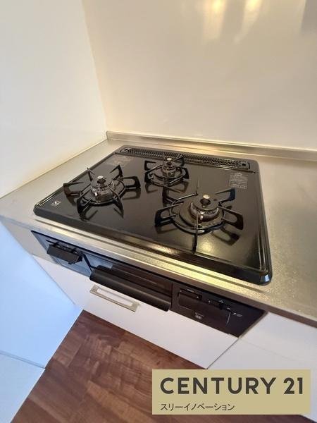 鶴町1丁目貸家のキッチン|★人気のシステムキッチン！★