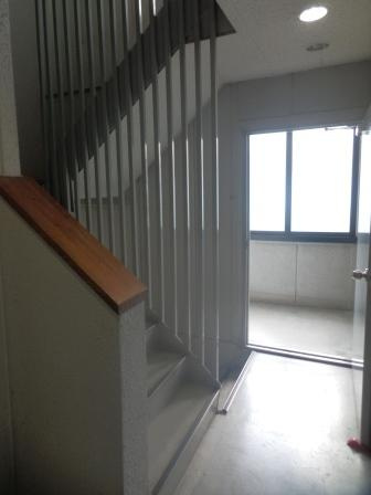 グランドメゾン千島のエントランス|★共同階段★