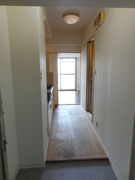 中善大正ハイツの玄関|★玄関側から見た室内★