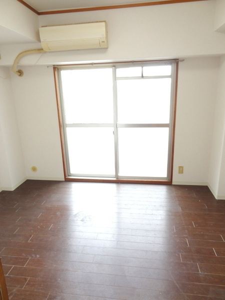 中善大正ハイツの洋室|★明るい★