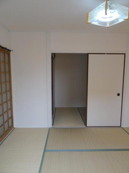 大正ハイツ　の和室|★明るい室内です★