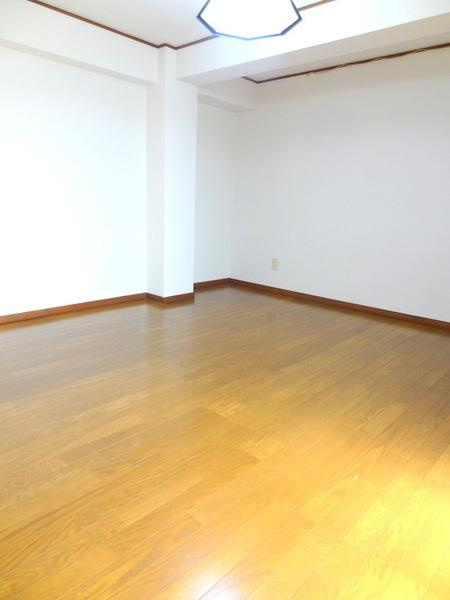 ボンジュール南恩加島の洋室|★広い洋室★