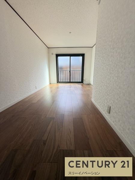 平尾1丁目貸家の洋室|日当たり良好の洋室