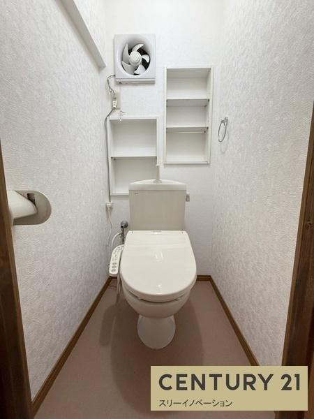 平尾1丁目貸家のトイレ|★温水洗浄暖房便座付き★