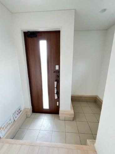 前橋市茂木町第５（２号棟）の玄関