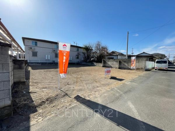 伊勢崎市波志江町土地の前面道路含む現地写真