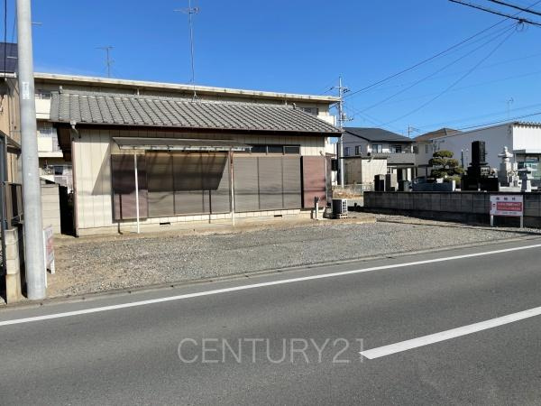 伊勢崎市今泉町一丁目土地の前面道路含む現地写真