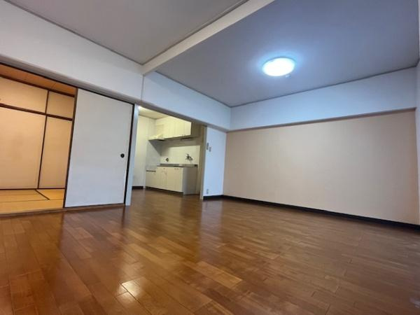 【居間・リビング】 | ファースト香里園ハイツ