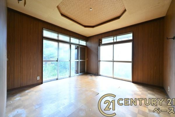 北葛城郡上牧町下牧６丁目　一戸建の洋室|■現地撮影写真■広々とした洋室約８帖です！