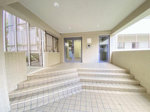 【エントランス】 | エリオ西神南3号棟