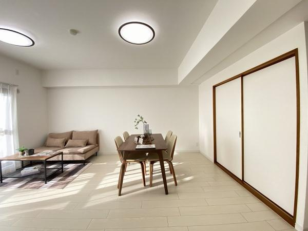 【居間・リビング】 | エリオ西神南3号棟