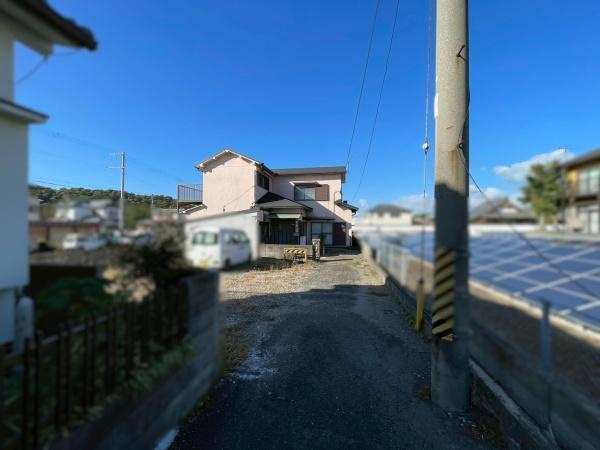 和歌山市西浜　中古戸建の前面道路含む現地写真