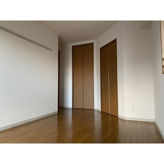 シャンテメゾン田仲の洋室