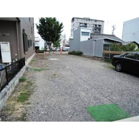 新本町パーキングの外観