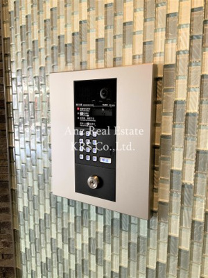 【セキュリティ】 | ノーブルスクエア新町 | 来訪者を画像で確認できるモニタ付きインターホンを装備！