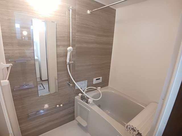 フォルトーナⅥの浴室